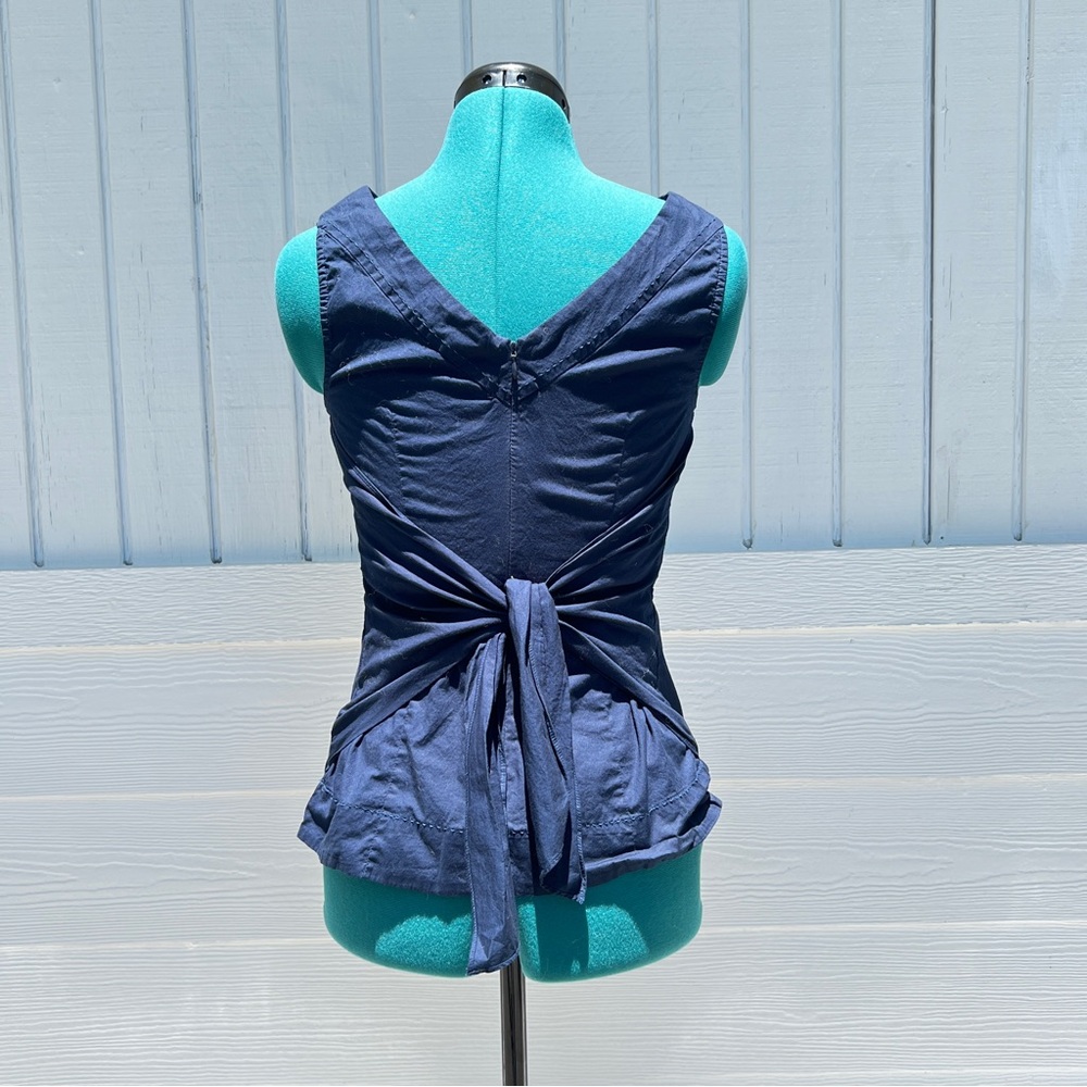 Odille: Navy Blue Tie in the Back Sleeveless Blouse. Size 0.